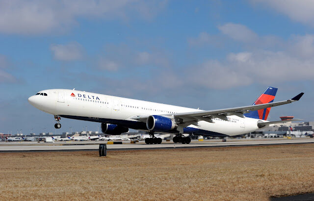 Delta Airlines resumes flights between Boston and Dublin