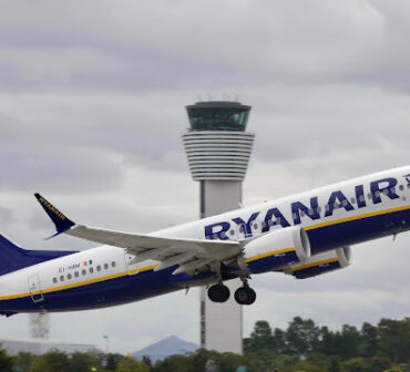 EI-HAW Boeing 737-8200 Ryanair (4)