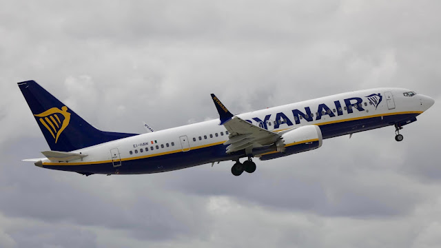 EI-HAW Boeing 737-8200 Ryanair 1 April 2023