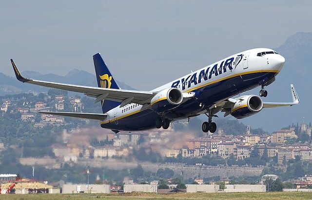 Ryanair Celebrates 20 Million Passengers at Turin